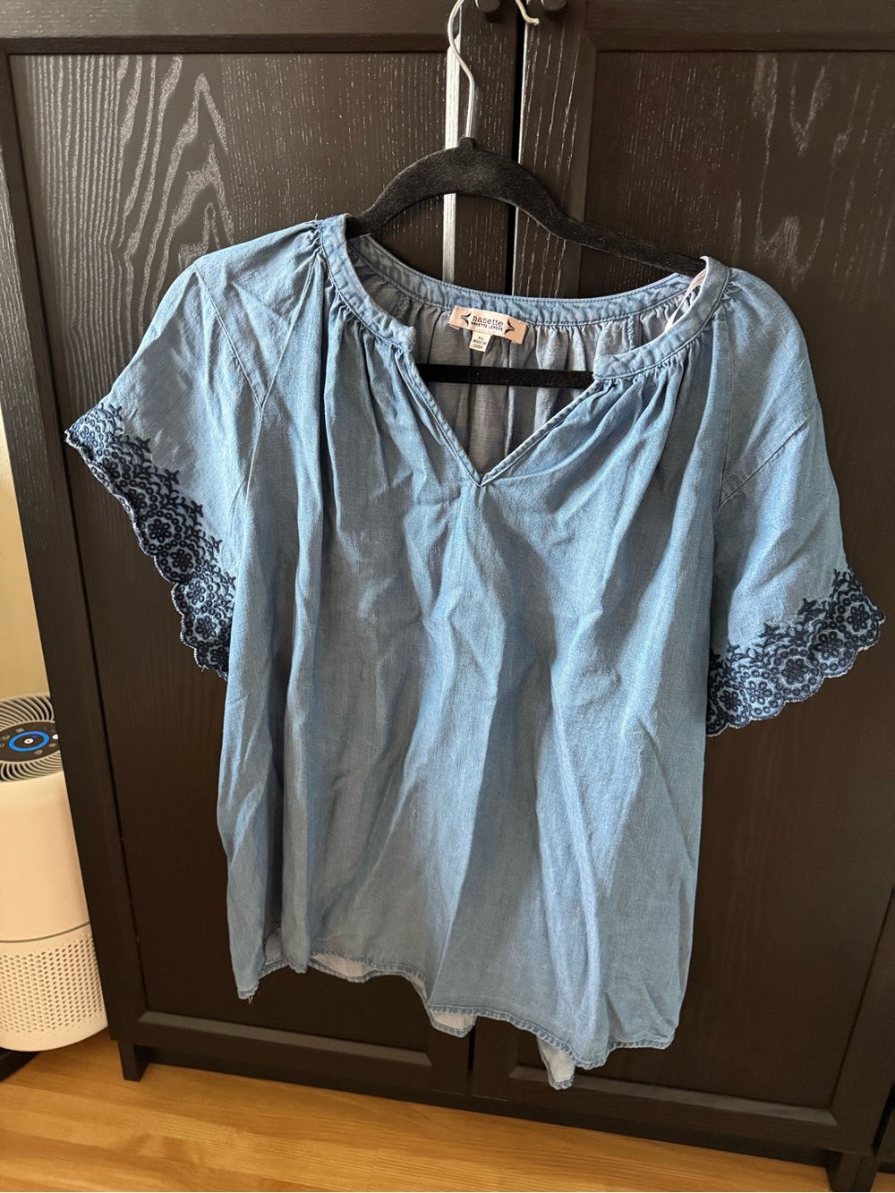 Nanette Lepore Blue Short Sleeve Peasant Blouse with Navy Embroidered Sleeves